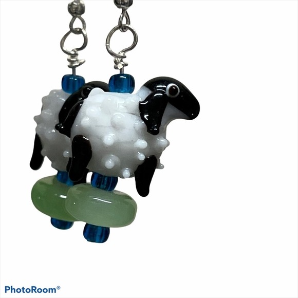 Glass Lampwork Beads Beaded Sheep Dangle Earrings figural novelty - Picture 4 of 5